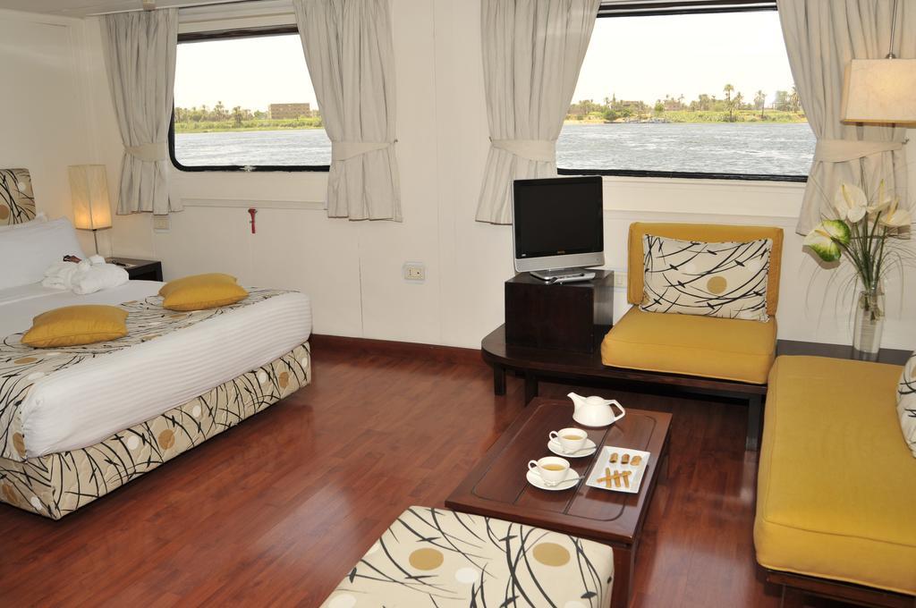 M/Y Alexander The Great Nile Cruise - 4 Nights Every Monday From Luxor - 3 Nights Every Friday From Aswan Esterno foto